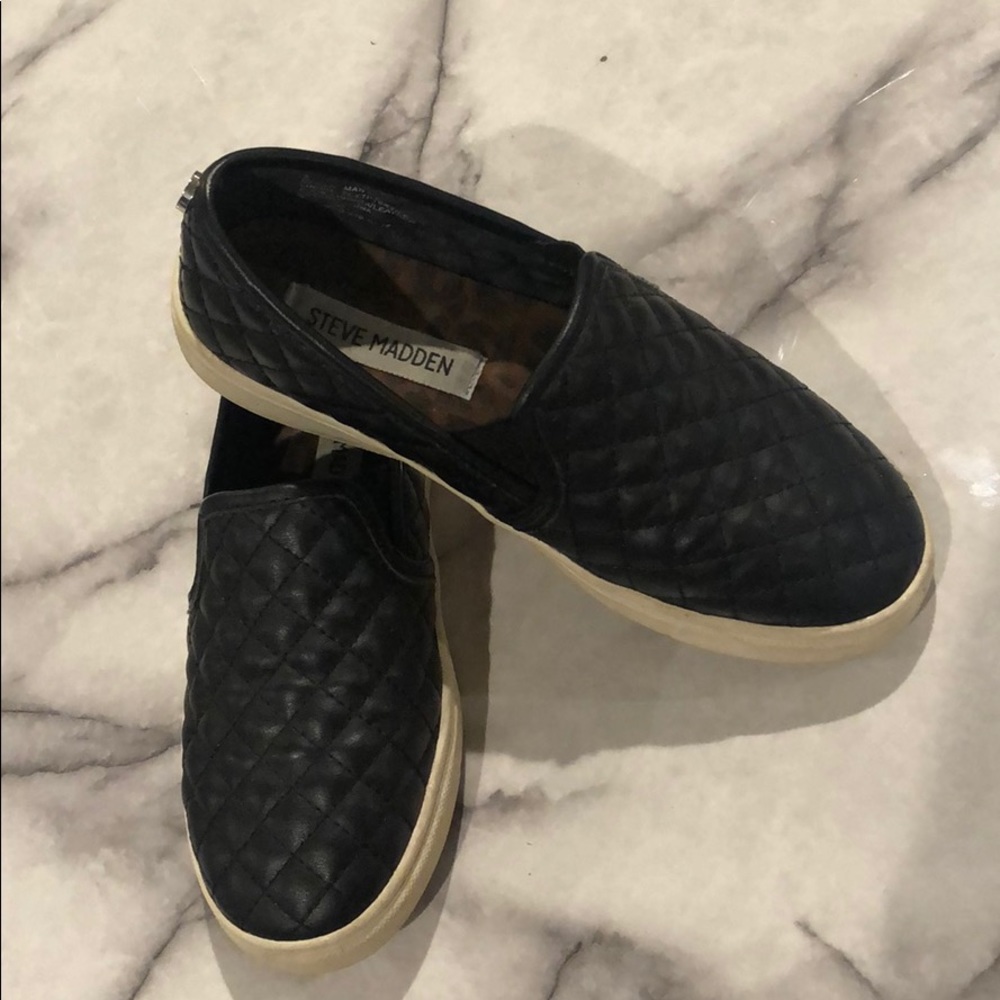 Steve Madden slip ons